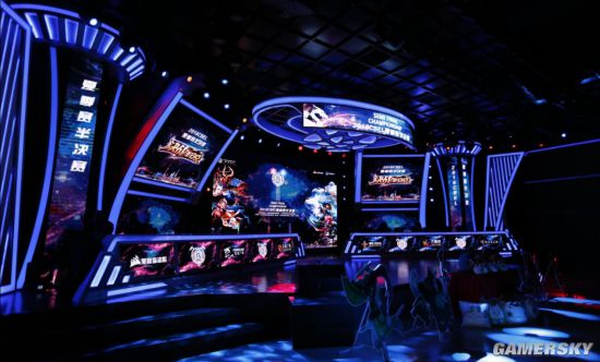 尤其在20 尤其在20